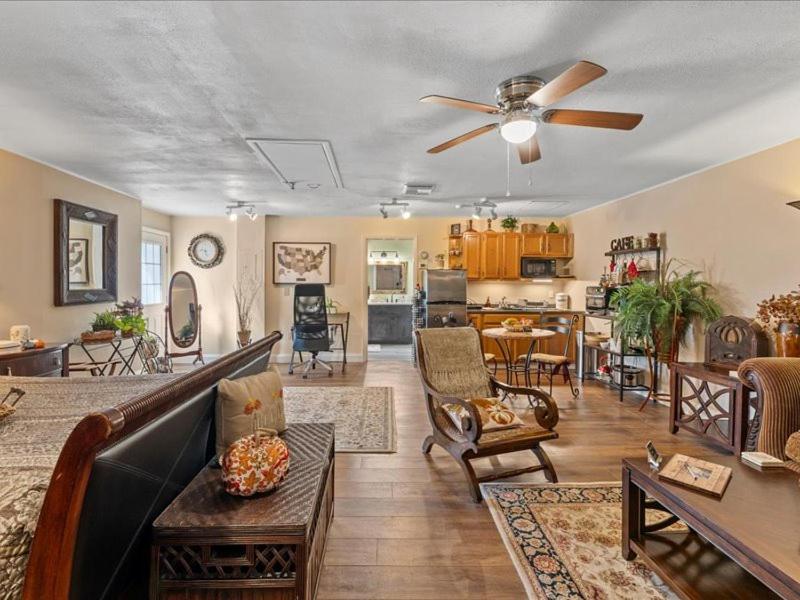 College Park-Orlando 5Star Villa Oasis - Home Away From Home - Quiet Neighborhood-Private Botanical Courtyard - Mins From Eola,Dt, Winter Park - Free Parking & Ev Plug In Eksteriør bilde